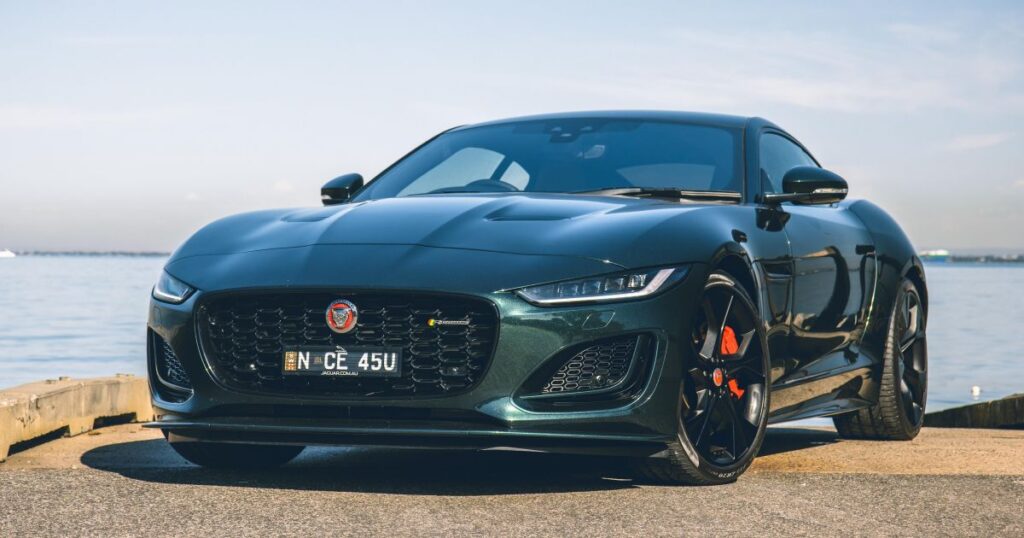 2022-jaguar-f-type-p450-r-dynamic-20.jpg