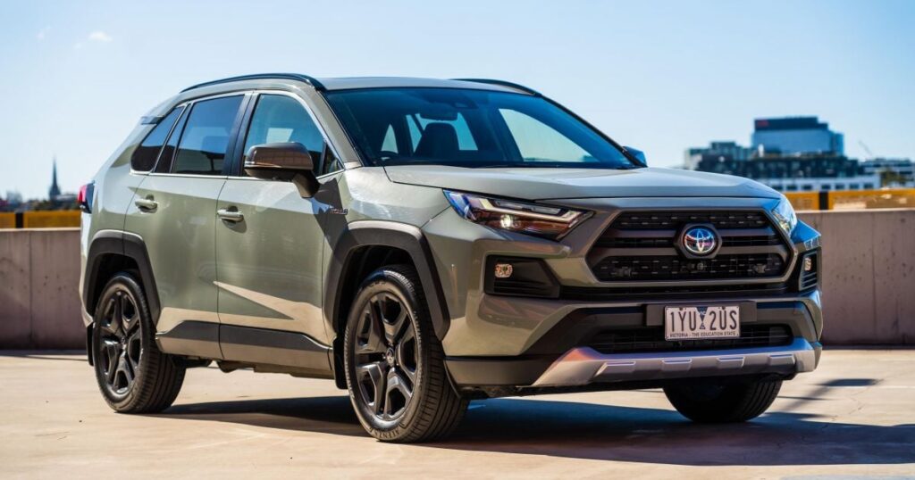 2024-Toyota-RAV4-Edge-Hybrid-AWD-review-1.jpg