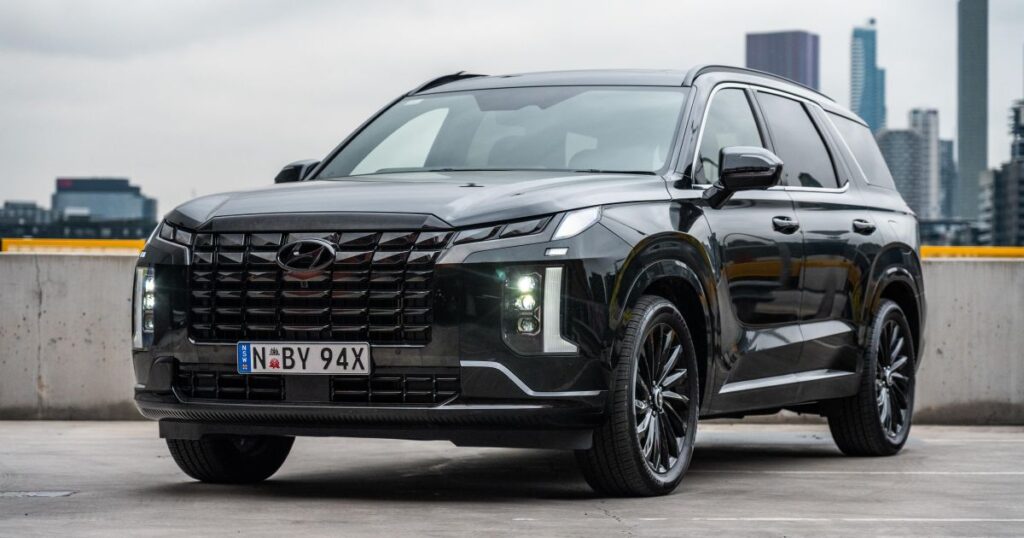 2024_240705_Hyundai-Palisade-Calligraphy-Black-MY24_Still-4.jpg