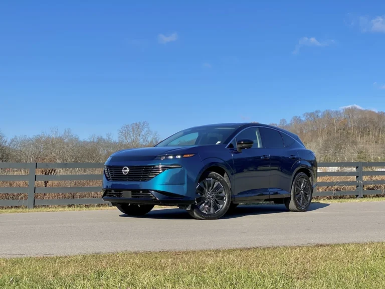 2025-nissan-murano_100953208_h.webp.webp