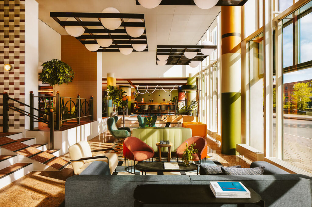 AVANI-Museum-Quarter-Amsterdam-Hotel-1.jpg