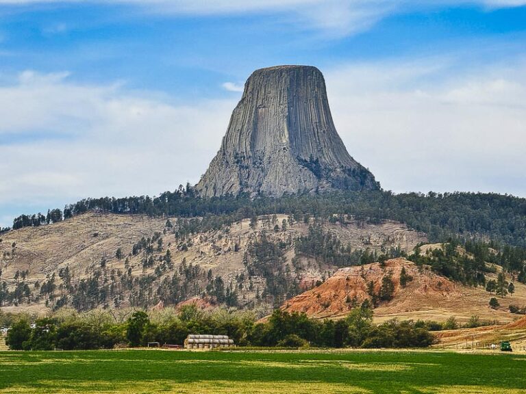 Devils-Tower-National-Monument-3.jpg