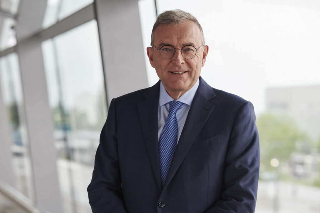 Dr.-Norbert-Reithofer-2.jpg