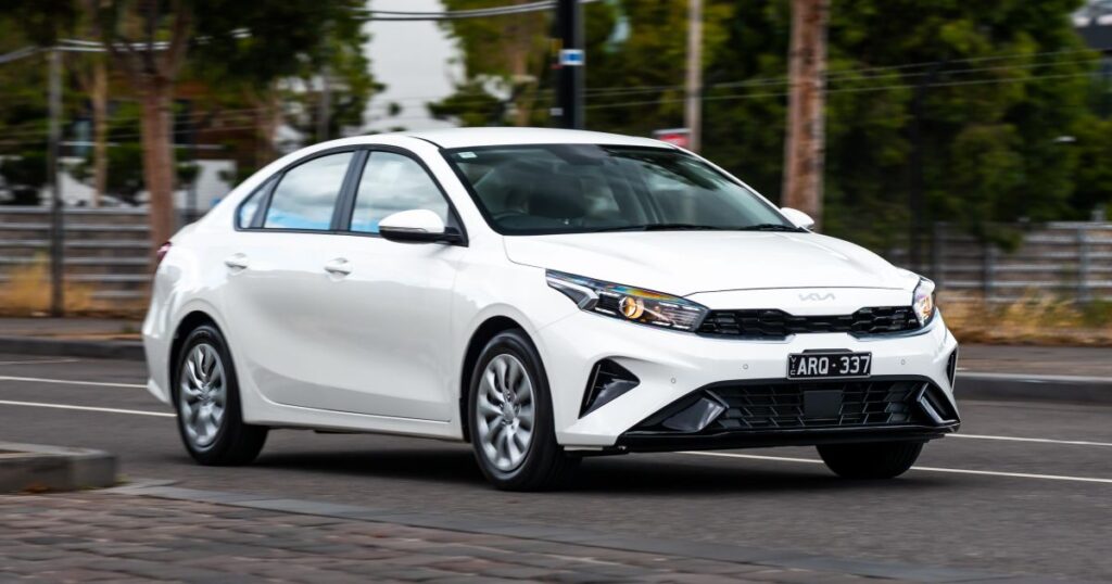 Kia-Cerato-S-Sedan-with-Safety-Pack_HERO-16x9-1.jpg