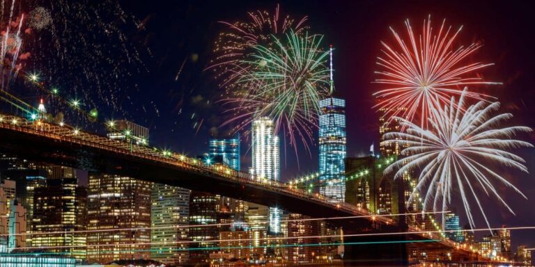 New-York-City-USA-NYE-Fireworks.jpg