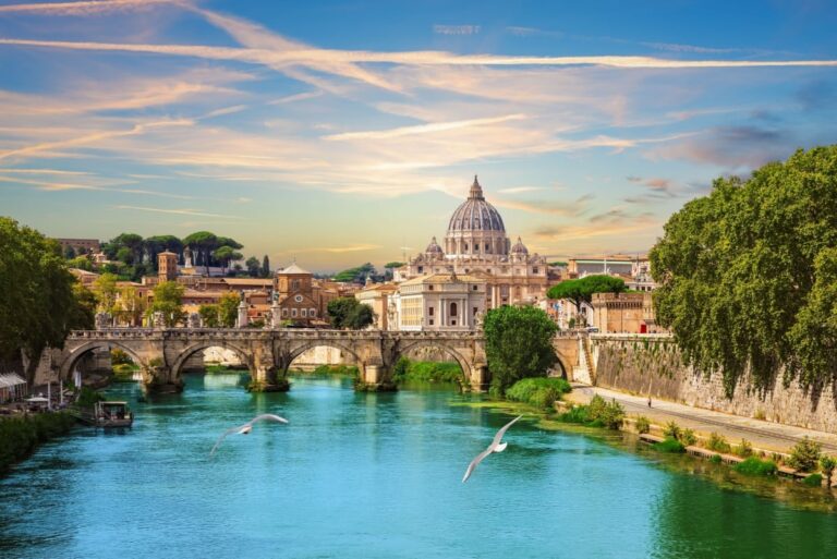 These-4-Palaces-Will-Open-Their-Doors-In-Rome-But-Only-For-2025-.jpg