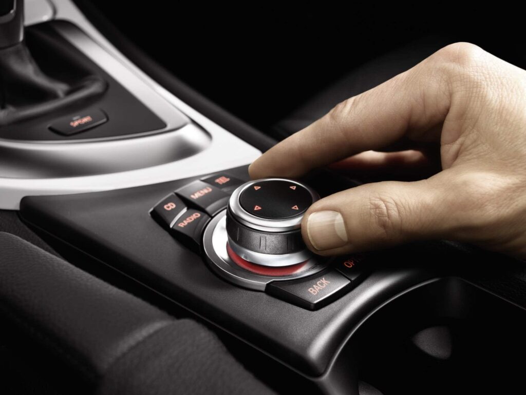 bmw-idrive-03.jpg