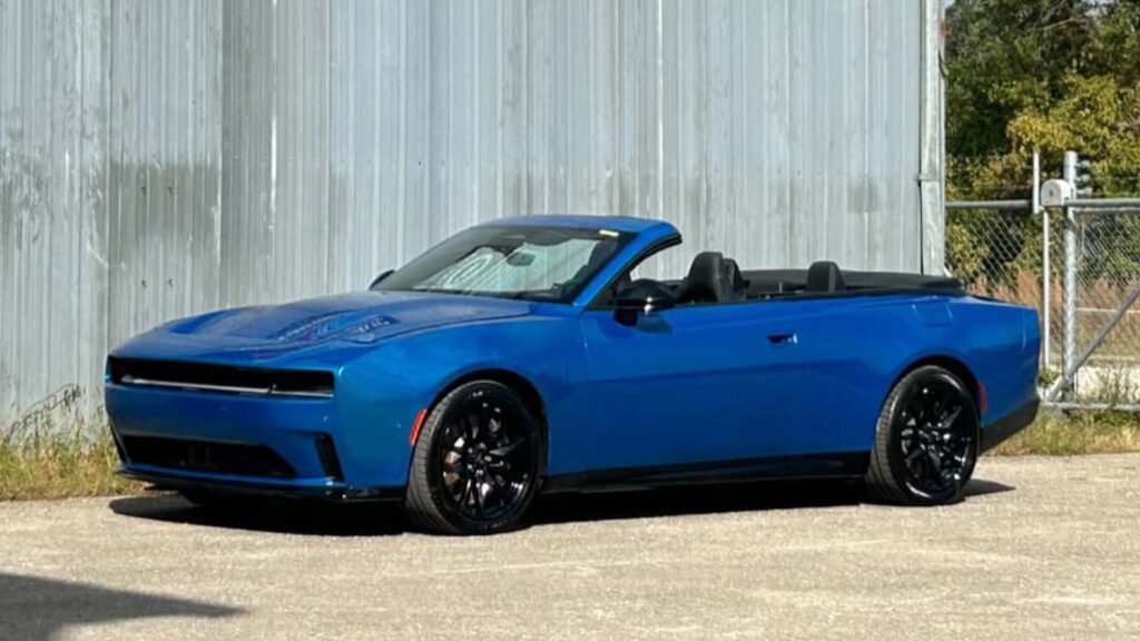 dodge-charger-daytona-convertible-by-drop-top-customs.jpg