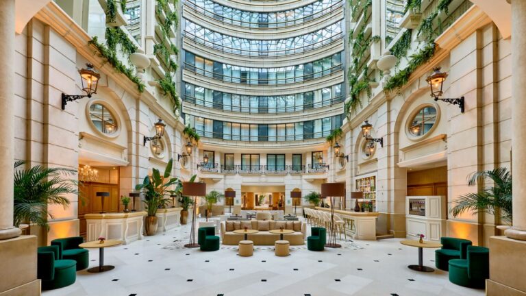 mc-pardt-grand-lobby-57328_Wide-Hor.jpg