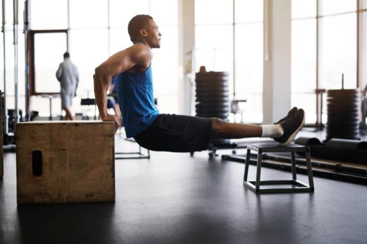 bench-chest-dips.jpg
