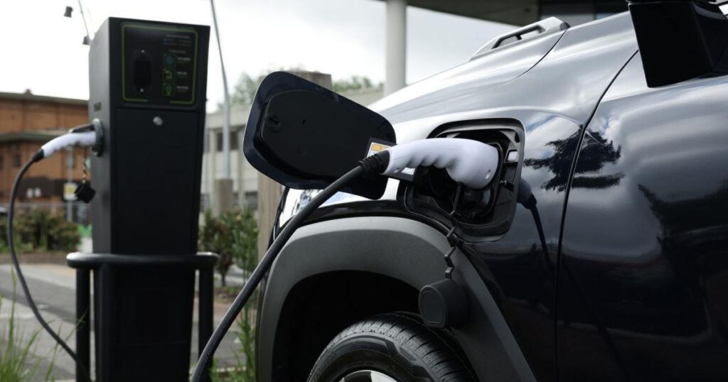 kgm-ssangyong-torres-evx-charging-ev-charger.jpg