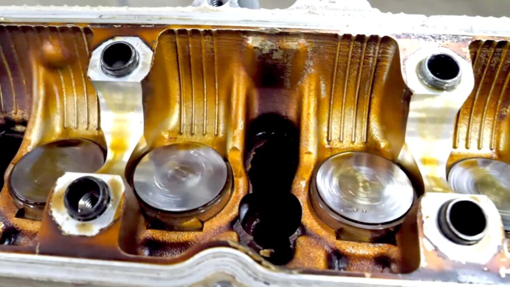 toyota-2jz-engine-teardown-top-end-close-up.jpg