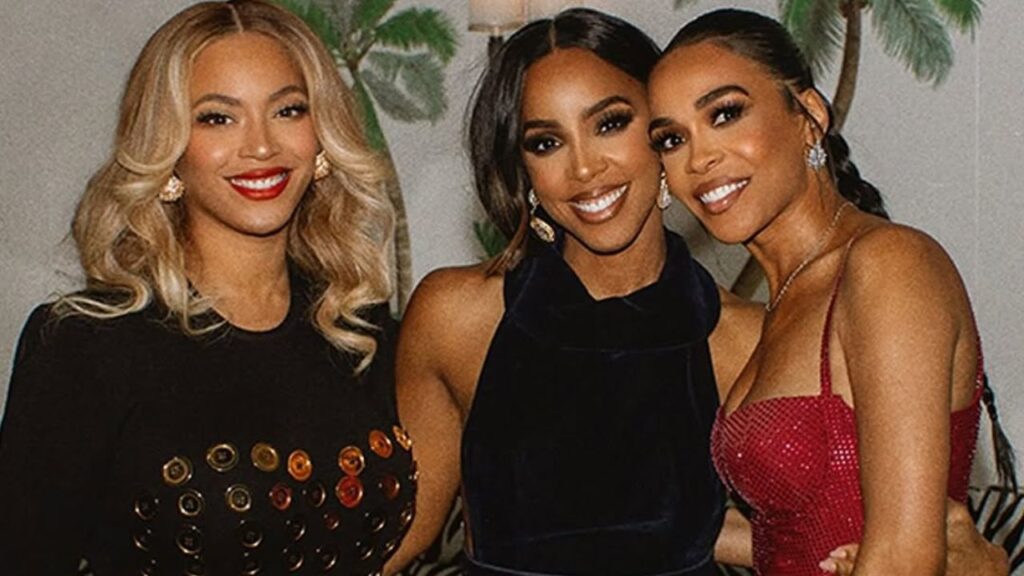 Kelly-Rowland-Celebrated-Her-Birthday-in-a-Black-Custom-Lena-Berisha-Gown-Alongside-Beyonce-in-a-Bla.jpeg