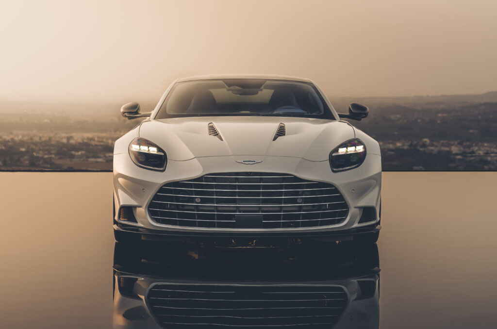 aston-martin-vanquish-studio-2024-3_0.jpg
