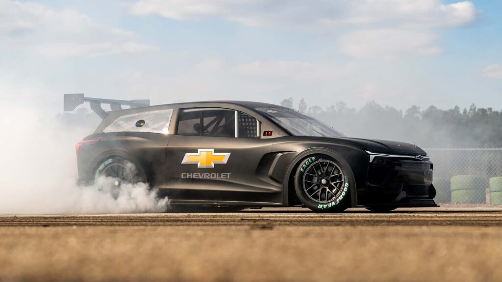 chevrolet-blazer-ev.r-nascar-prototype.jpg