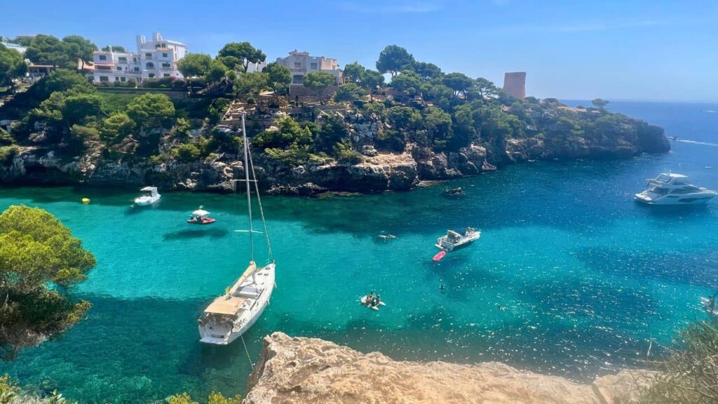 Beach-in-Southeast-Mallorca.jpg