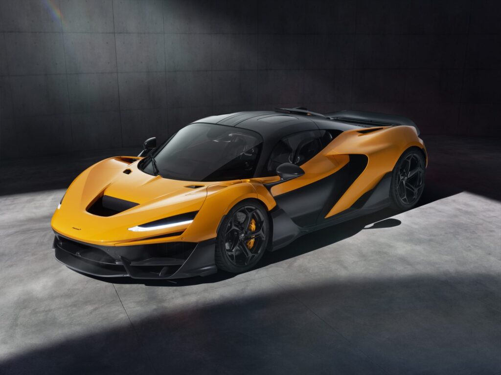 Small-16864-02-mclaren-w1.jpg