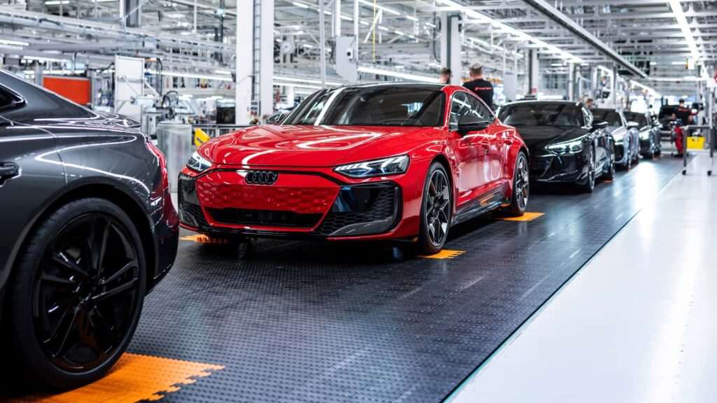 audi-e-tron-assembly.jpg