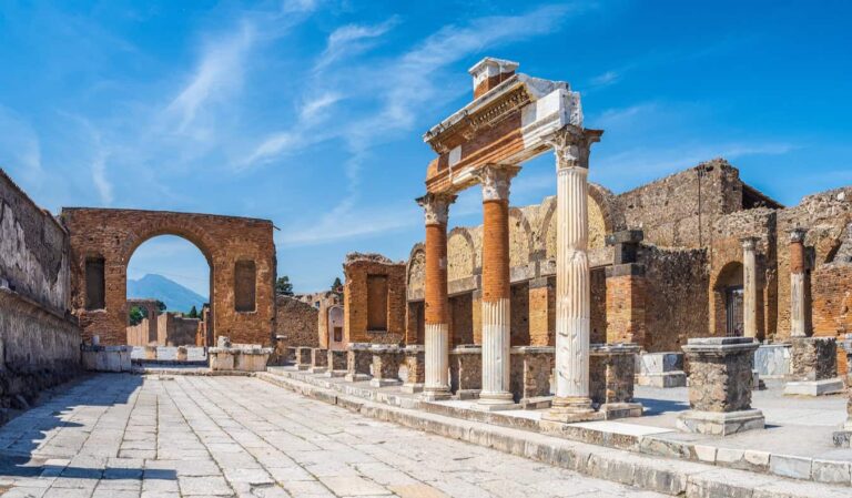 pompeiimain.jpeg