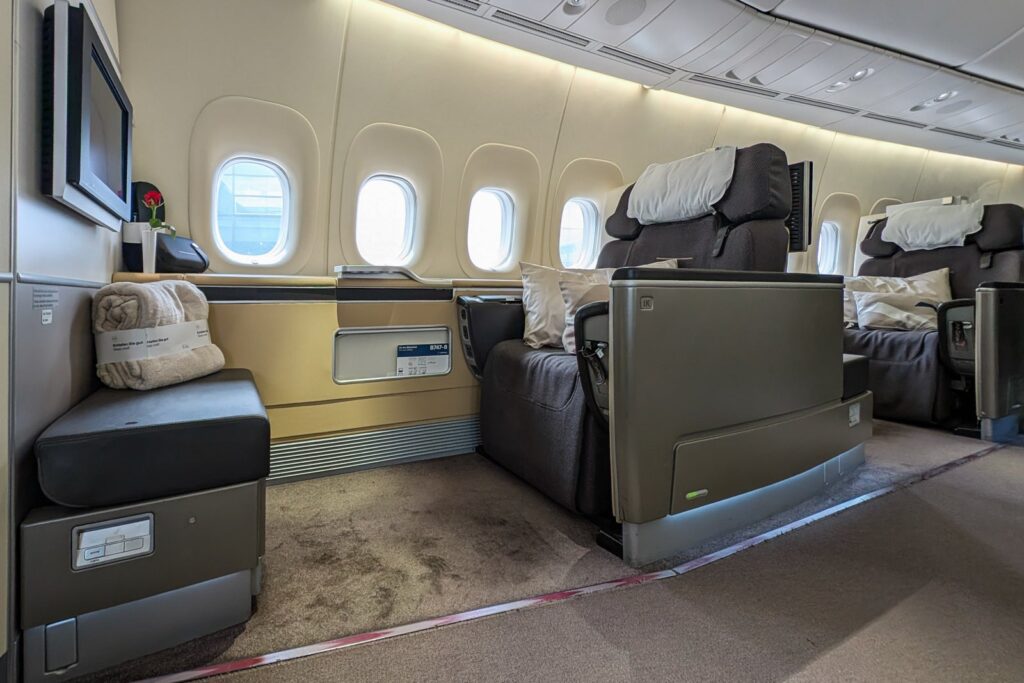 20250407_Lufthansa-747-8-First-Class-Frankhurt-to-Houston_BSmithson_38.jpg