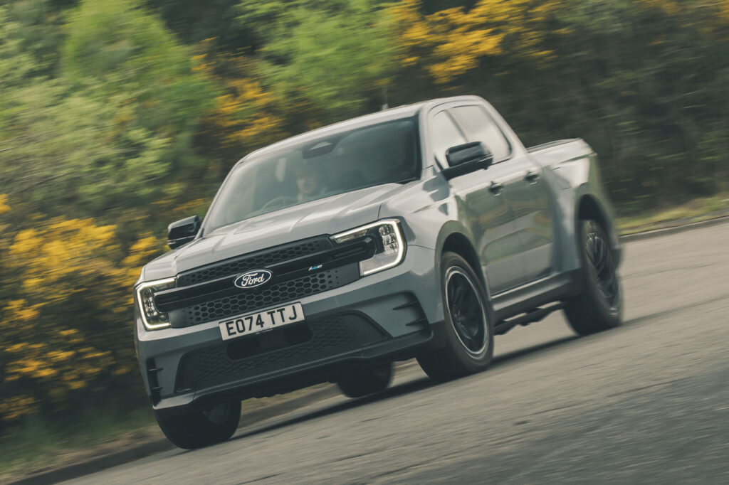 ford-ranger-msrt-2025-review-front-corner-blur-31.jpg