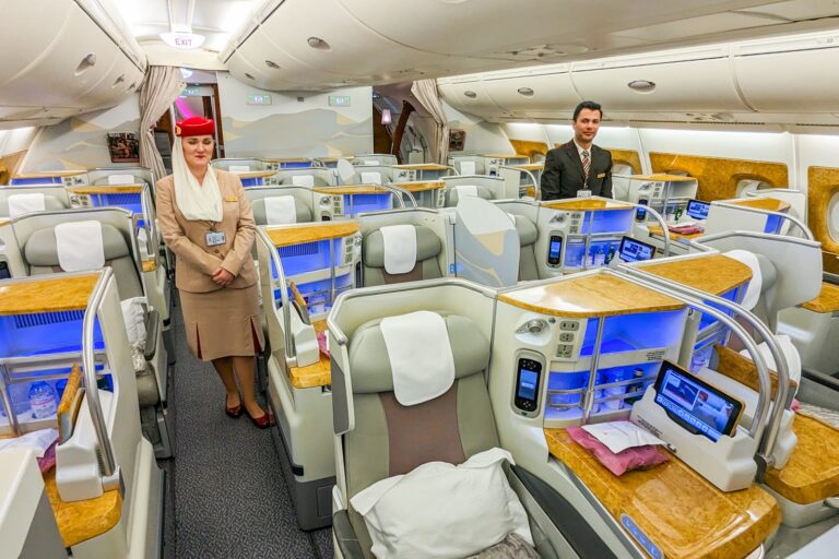 20230814_Emirates-A380-Business-Class_BSmithson_36.jpg