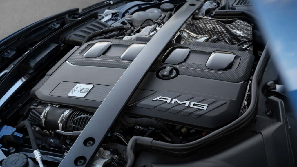 2024-mercedes-amg-c63-s-e-performance.jpg