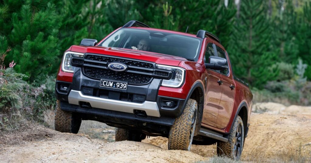 2025-06-2025-ford-ranger-phev-sport-9.jpg