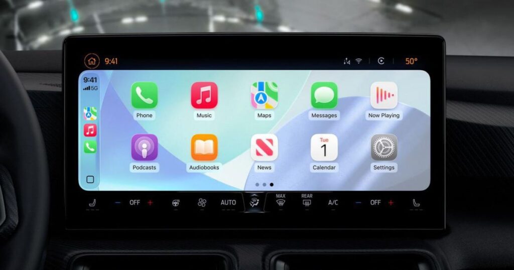 2025-06-carplay-liquid-glass-light.jpg