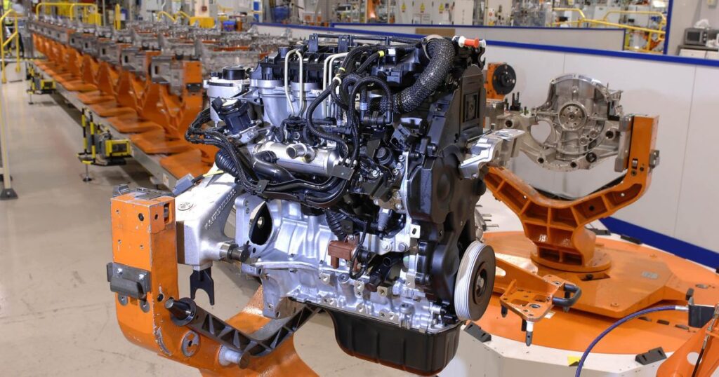 2025-06-ford-engine-1.jpg