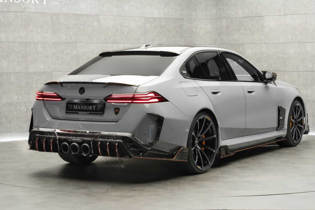 2025-BMW-M5-by-Mansory-3.jpg