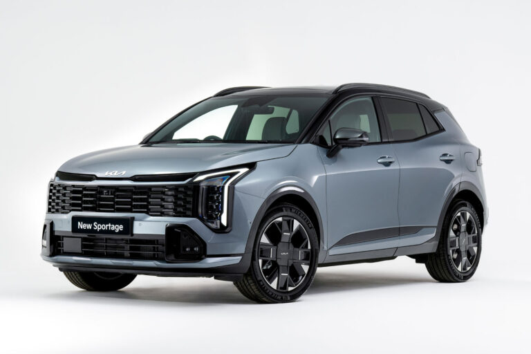 2025-kia-sportage-facelift-front-quarter-static.jpg