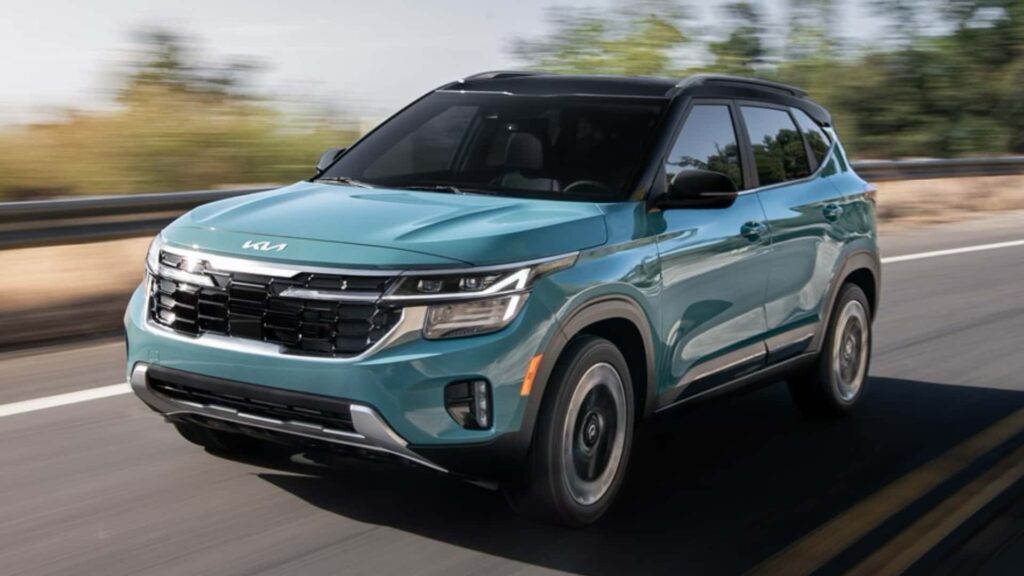 2026-kia-seltos-front-3-4.jpg