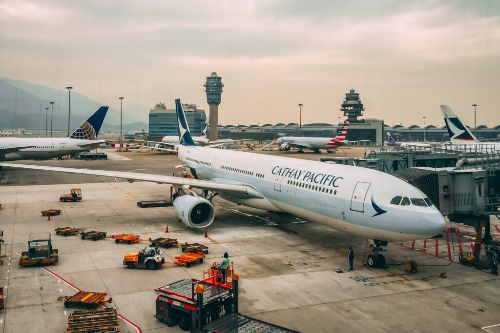 Airplane-Stock_Cathay-Pacific-A330-HKG_ERosen.jpg