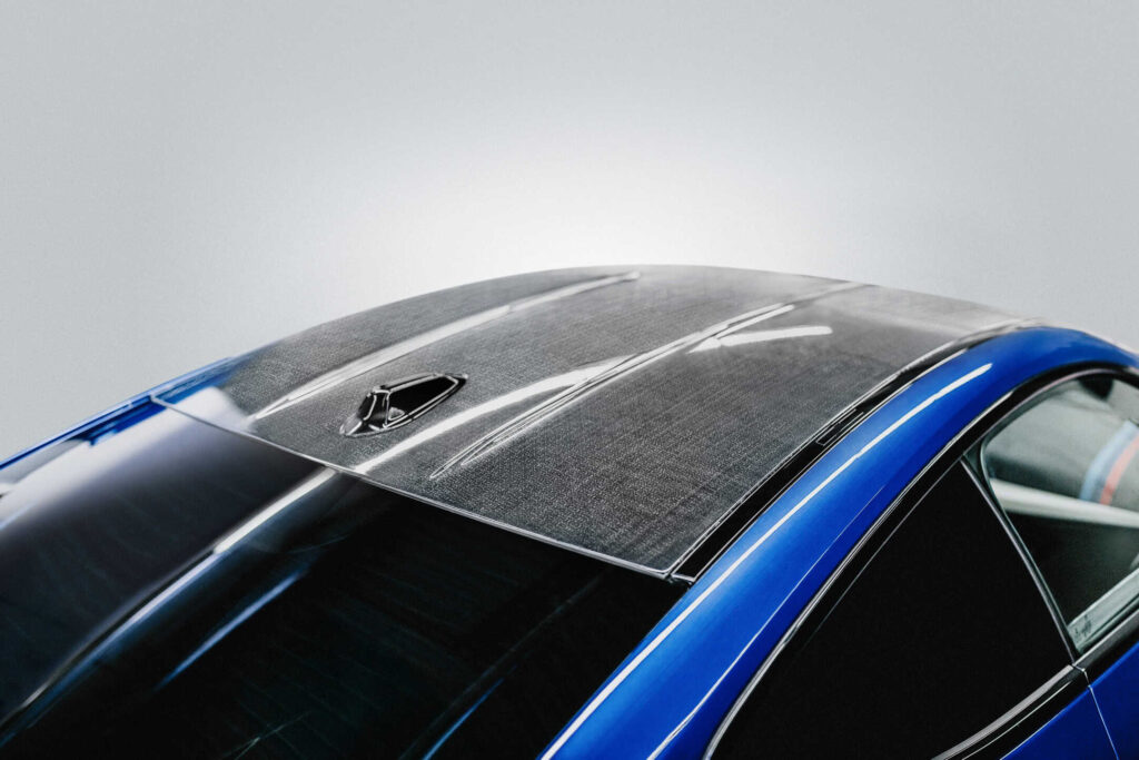 BMW-M4-with-natural-fiber-composites-3.jpg