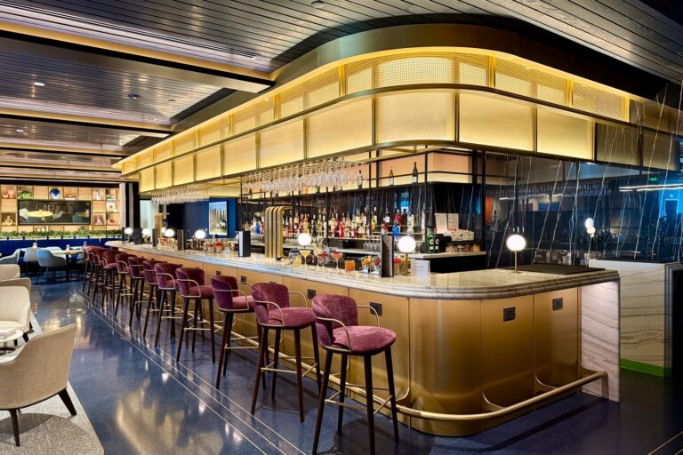 Chase-Sapphire-Lounge-Philadelphia-PHL-61.jpg