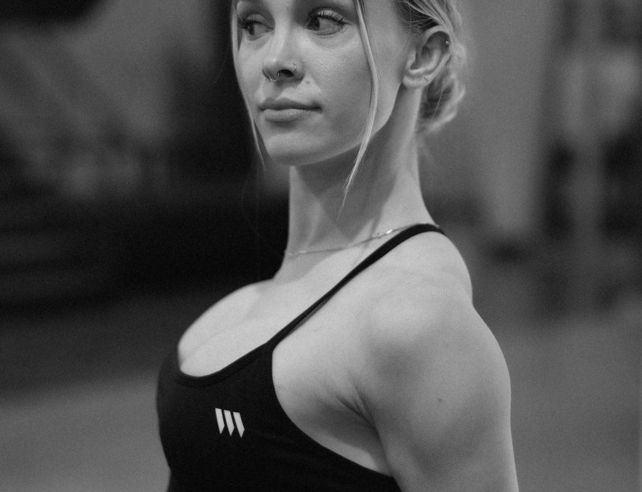 How_to_Train_Triceps_for_Strength_vs_Aesthetics_1024x.png