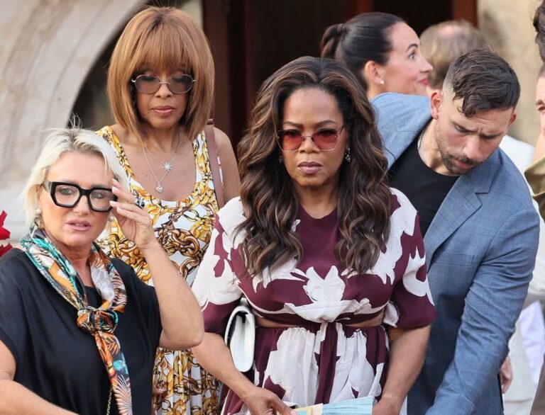 Oprah-Winfrey-and-Gayle-King-Serve-Elegant-Style-in-Burgundy-Printed-Valentino-and-Monogram-Louis-Vu.jpeg