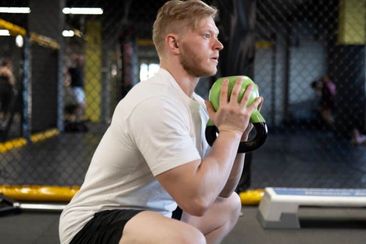 best-kettlebell-leg-exercises.jpg