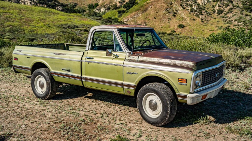 icon-1970-chevrolet-c20-derelict-restomod.jpg