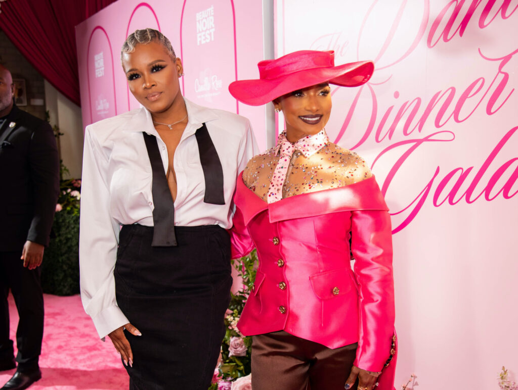 janell-stephens-Claires-Life-Honored-with-the-Inaugural-Fashion-Award-at-Camille-Rose-Naturals-Beaut.jpeg