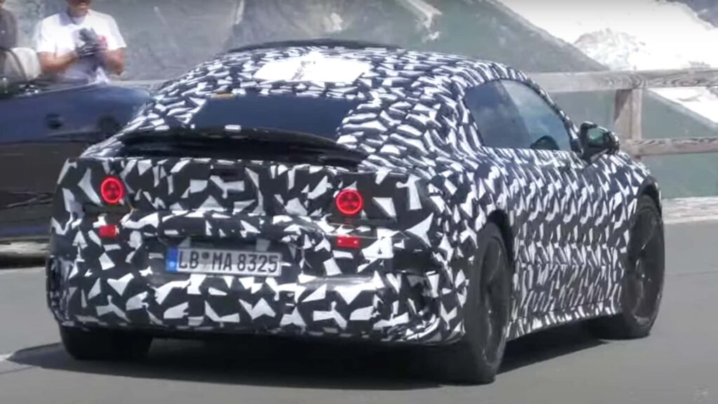 mercedes-amg-gt-xx-production-test-prototype-spotted-in-the-alps-exterior.jpg