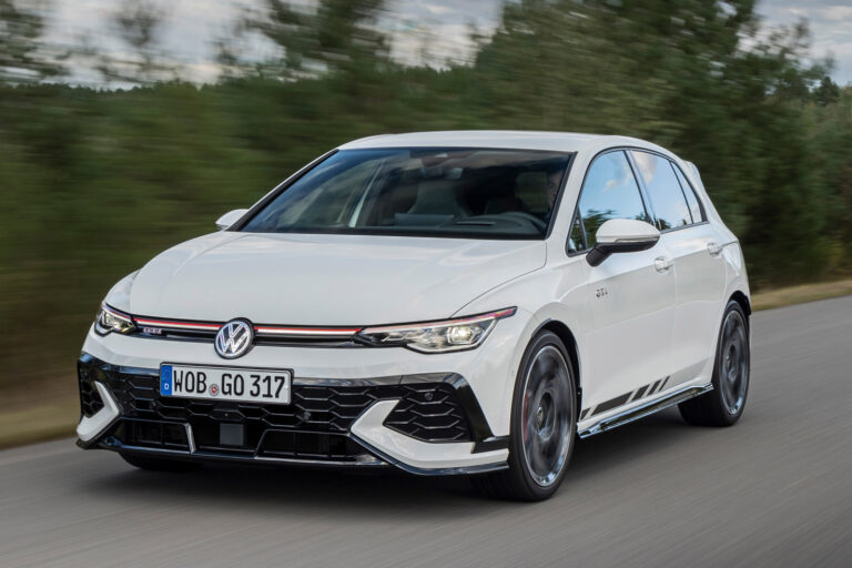 01-vw-golf-gti-clubsport-2024-review-front-driving.jpg