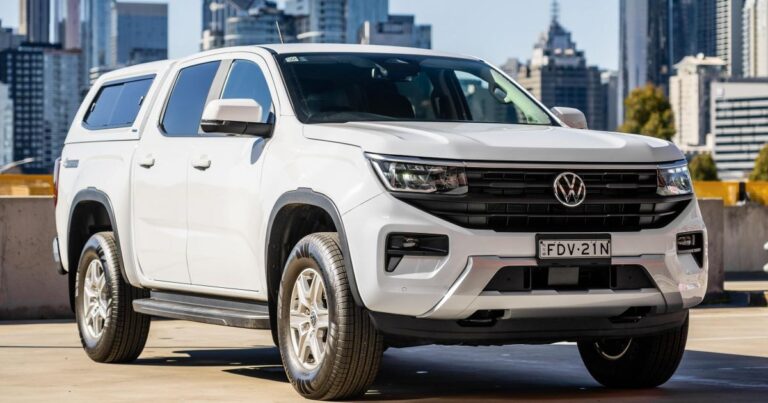 2025-06-2025-volkswagen-amarok-life-tdi500-hero-3x2-1.jpg