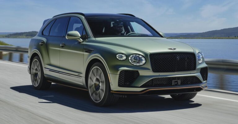 2025-07-2026-bentley-bentayga-speed-hero2.jpg
