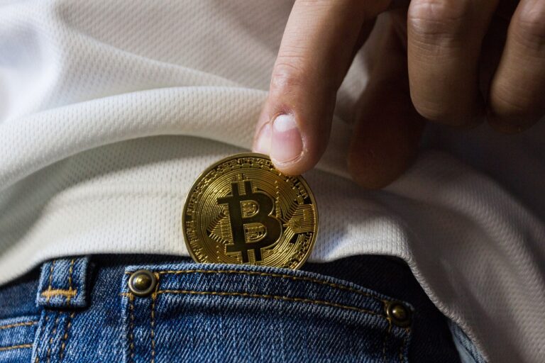 Bitcoin-from-Pixabay-40.jpg