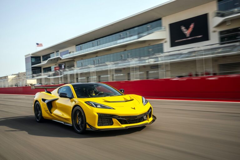 Chevrolet-Corvette-ZR1-Track-Test6-scaled.jpg