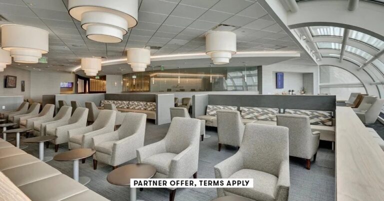 Priority-Pass-Lounge_social_2.jpg