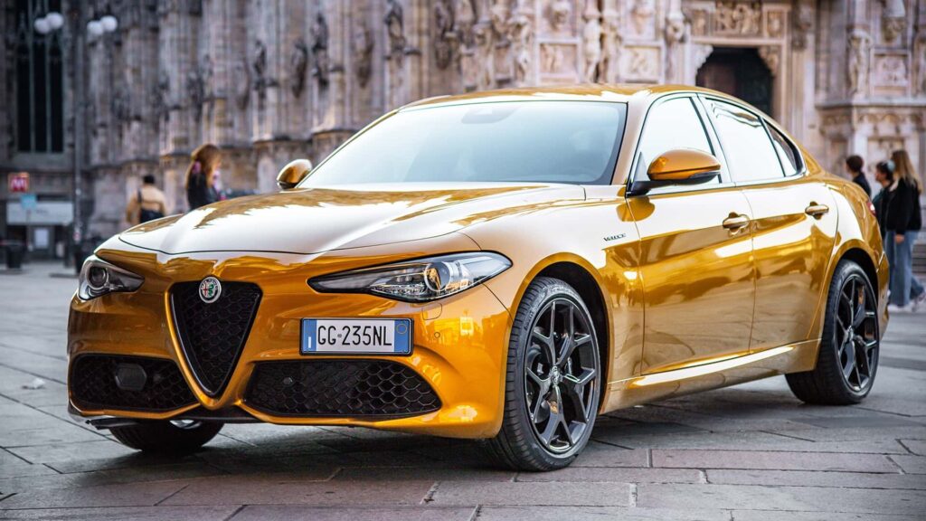 alfa-romeo-giulia-gt-junior.jpg