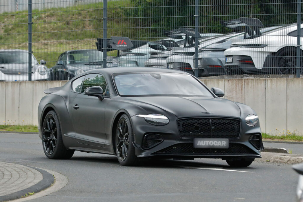 bentley-continental-gt-supersports-2025-camo-front-r-quarter-tracking.jpg